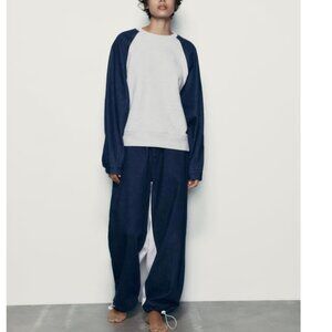 NEW COMBINATION DENIM SWEATSHIRT SWEATER AND PANTS MATCHING SET SIZE MEDIUM